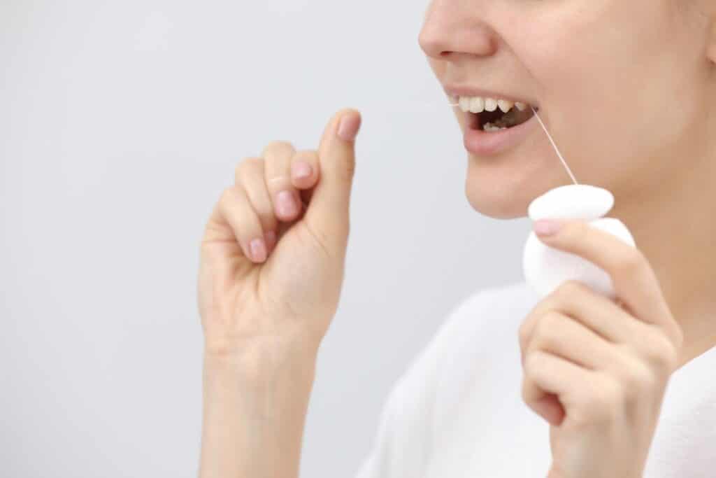 Should I floss? Benefits from frequent brushing and flossing