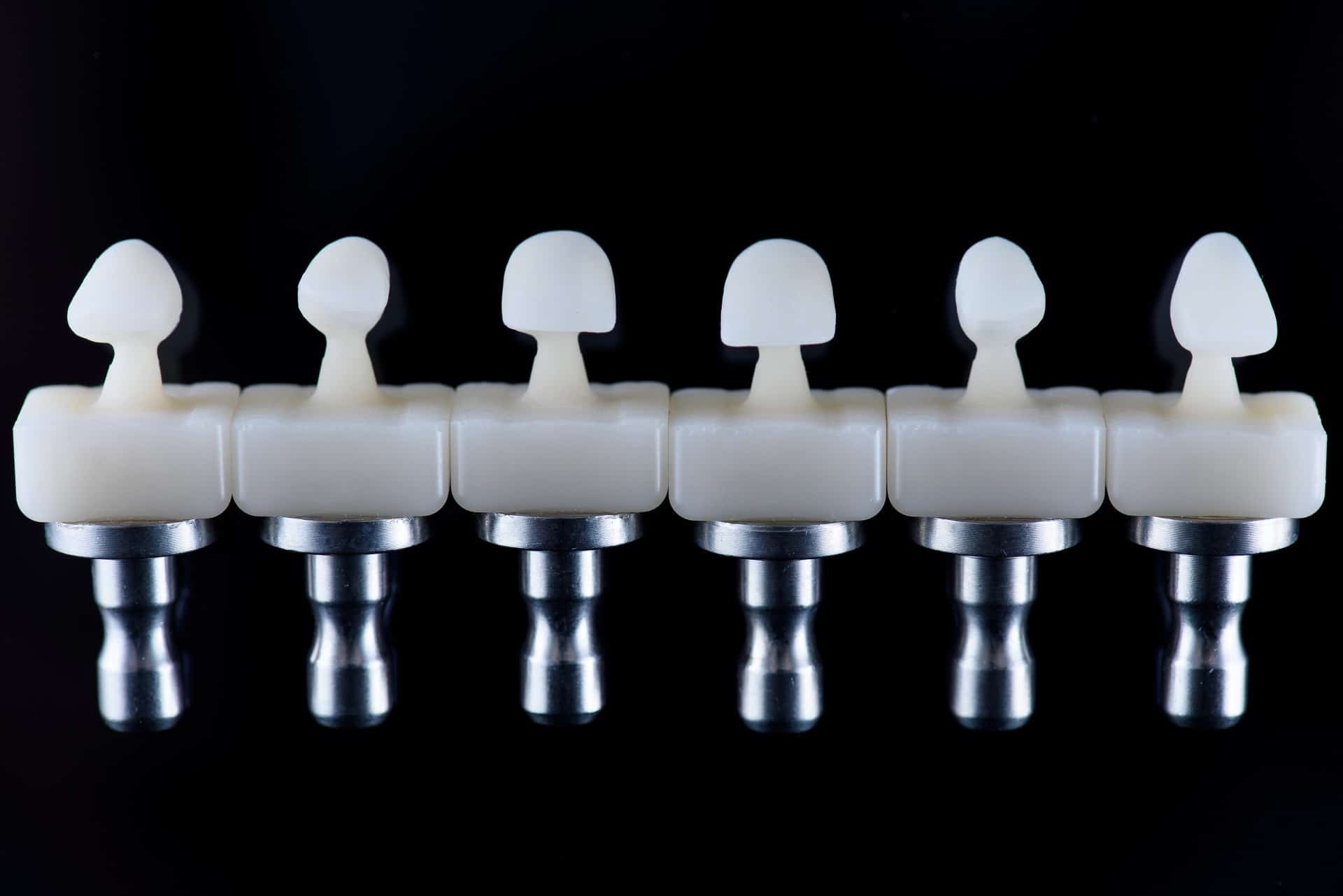 Get to know about the different types of dental crowns