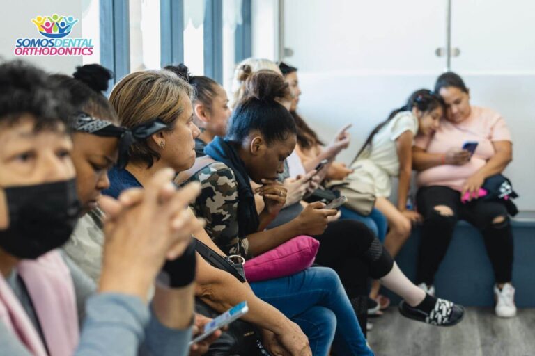 Moms getting free dental care on motherys day on Phoenix and Dallas 04